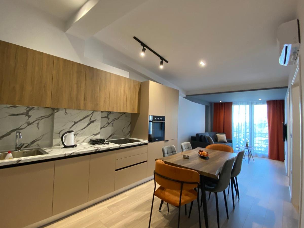 Brand New Apts Located At The City'S Main Square-100 Mbs Wifi Durrës Eksteriør bilde
