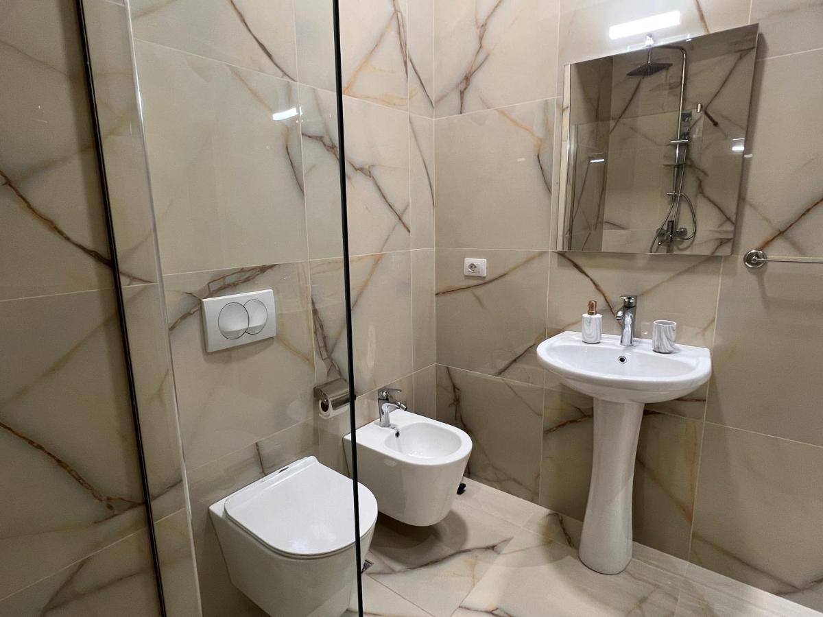 Brand New Apts Located At The City'S Main Square-100 Mbs Wifi Durrës Eksteriør bilde